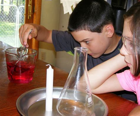 Ten kids and a Dog: Mysterious Rising Water Experiment