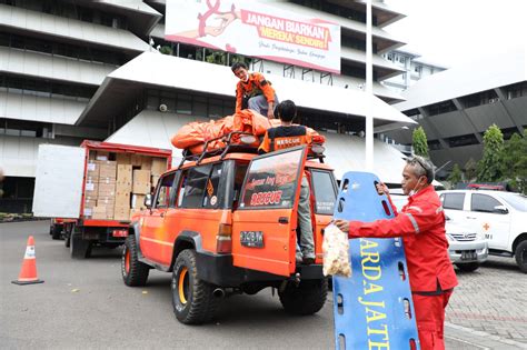 Jateng Kirim Logistik Dan Relawan Bantu Pengungsi Erupsi Gunung Semeru