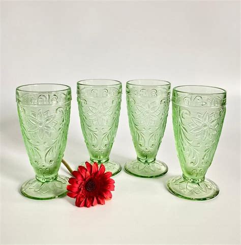 Set Of 4 Light Green Tiara Sandwich Footed Iced Tea Glasses Etsy Wedding Glasses Iced Tea