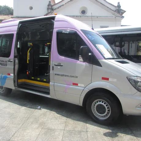 Mercedes Benz Entrega Vans Sprinter Para O Servi O Atende Da Cidade