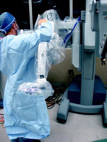 Role Of The Robotic Surgical Assistant Springerlink