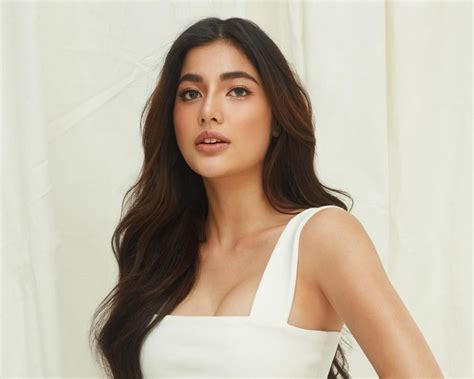 Jane De Leon Bumalik Na Sa Trabaho Magaling Na Sa Dengue At Uti