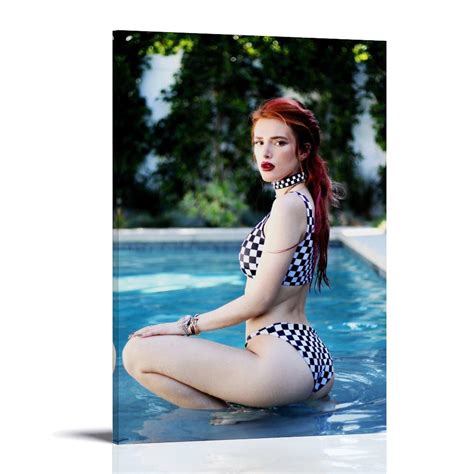 Bella Thorne En Bikini Bella Thorne S Butt Is Killer In A Thong