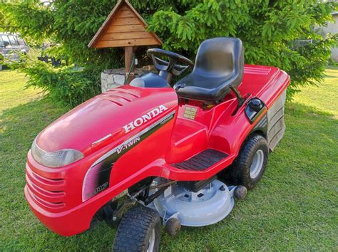 Traktorek kosiarka Honda 2417 hydro 2 cyl V Ka Łęczna OLX pl