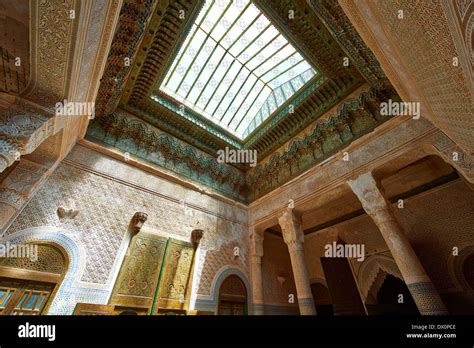 Berber Muqarnas Arabesque Plaster Work Hi Res Stock Photography And