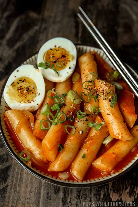 Easy Tteokbokki (Korean Spicy Rice Cakes) - Pups with Chopsticks