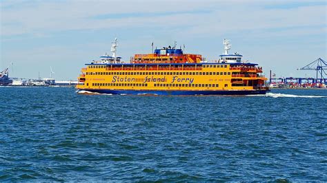 State Island Ferry Makes Mile Crossing Lower Manhattan St