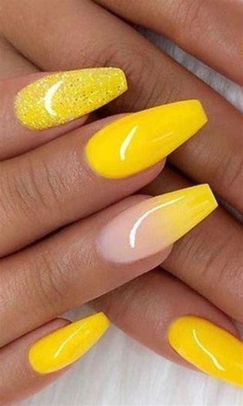 64 Most Awesome Light Color Nail Art For Fall 2019