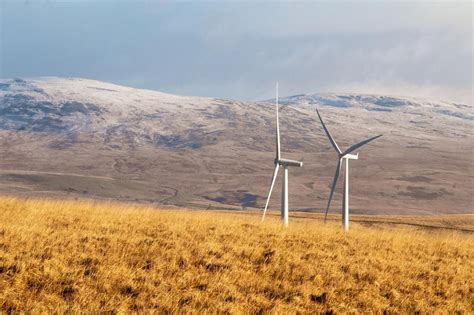 Energia odnawialna Poznaj różnice między odnawialną a nieodnawialną