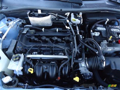 Ford Focus Se Sedan L Dohc V Duratec Cylinder Engine Photo