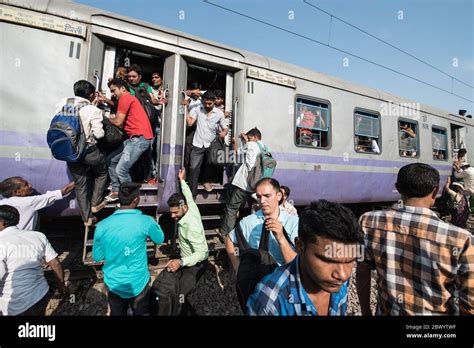 Estación de tren de noli fotografías e imágenes de alta resolución Alamy