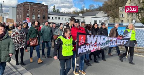 Metaller Zeigen In Herborn Klare Kante Gegen Rechts