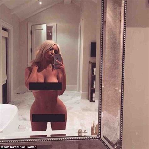 Real Housewife Lisa Rinna Posts Nude Selfie On Instagram Daily Mail