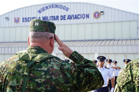 Fuerzas Militares De Colombia On Twitter Llegamos Al Comando