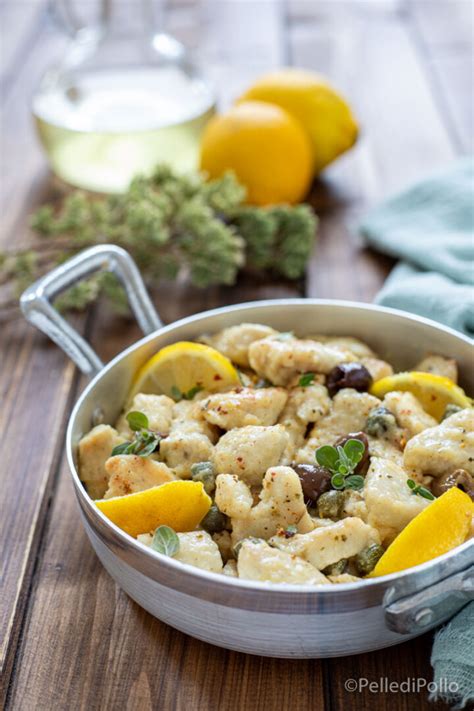 Straccetti Di Tacchino Al Limone Olive E Capperi Pelle Di Pollo