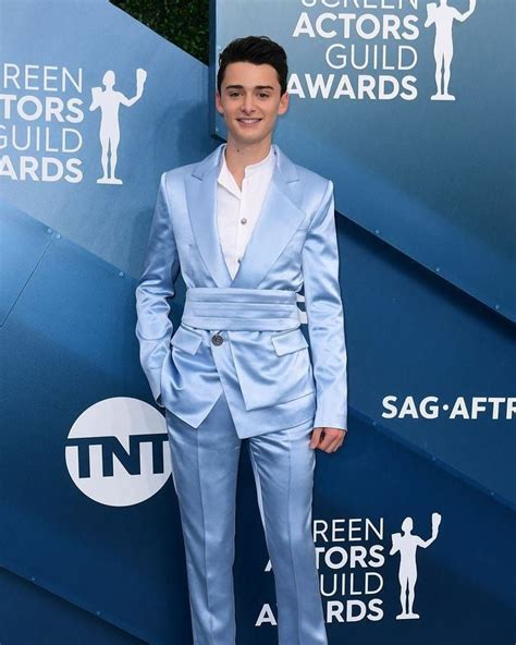 Biodata Dan Profil Noah Schnapp Aktor Stranger Things Gay