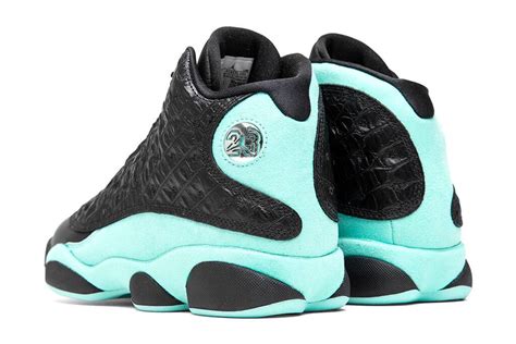 Air Jordan 13 Retro Blackmetallic Silverisland Green Feature