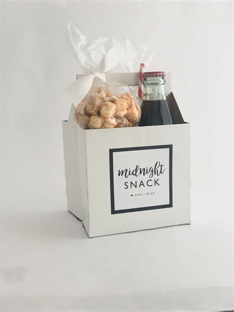 Set Of 100 Midnight Snack Wedding Favor Drink And Snack Carrier