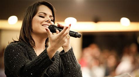Músicas De Ana Paula Valadão - Ana Paula Valadão - Ouvir Músicas Mais Tocadas | Gospel Músicas