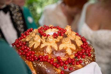 Pan Tradicional De La Boda De Europa Del Este Foto De Archivo Imagen