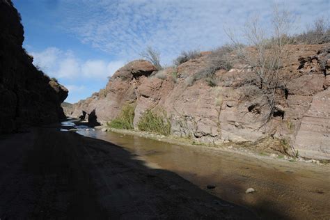 Hiking Box Canyon Of The Hassayampa River In Wickenburg Phoenix Magazine