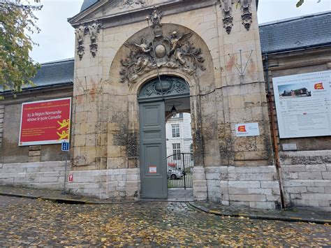 Rouen Problèmes sur le chantier du lycée Corneille le CDI et des