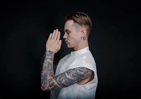 Pin van Jane Klair Hernaez op Артем Пивоваров | Artem Pivovarov
