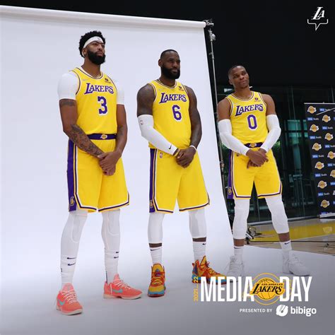 Los Angeles Lakers 2021 Media Day Highlights Bleachers News