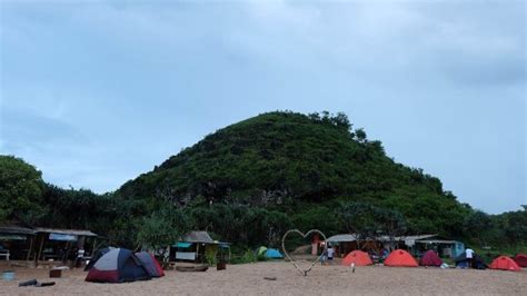 Rekomendasi Wisata Pantai Jogja Asyik Untuk Camping Tribunjogja