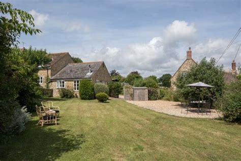 Dorset Holiday Cottages: 10 Amazing Dorset Cottages to Rent