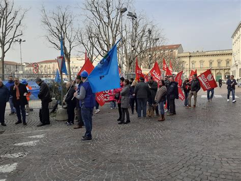 Sicurezza Sul Lavoro Presidio Di Cgil E Uil Ad Alessandria