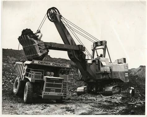 Pin By Dominique Beaudoin On Heavy Equipment Heavy Equipment Earth