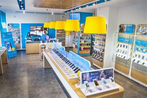 Смартфоны, планшеты и 3G: в Полтаве открыли новый магазин Киевстар | Новини
