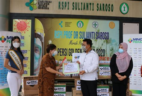 Foto Mnc Peduli Salurkan Bantuan Untuk Nakes Di Rspi Sulianti Saroso