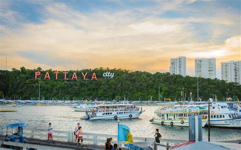 Festival Dei Fuochi D Artificio Di Pattaya Spettacolare Celebrazione