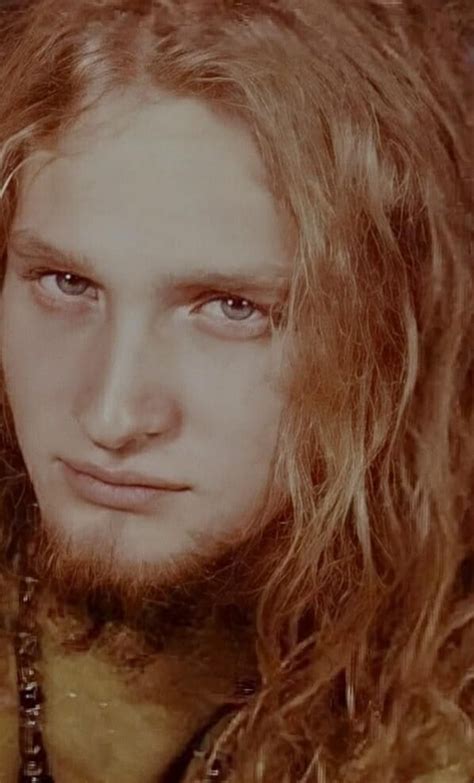 Pin By Abigail Lutzke On God Damn Layne Staley Alice In Chains