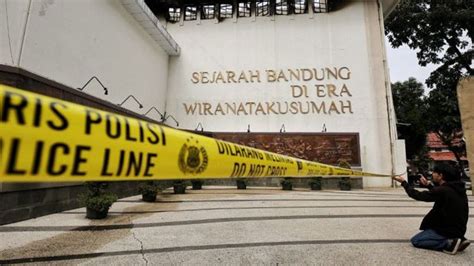 Polisi Tunggu Hasil Puslabfor Tentukan Penyebab Api Di Balai Kota Bandung