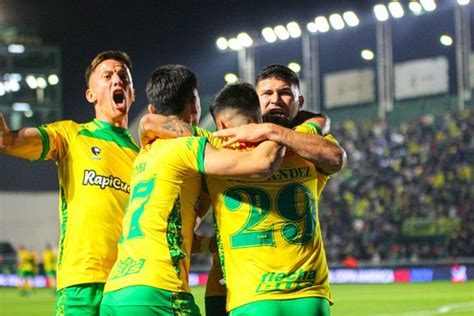 Copa Sudamericana Con Doblete De Uvita Fern Ndez Defensa Y Justicia