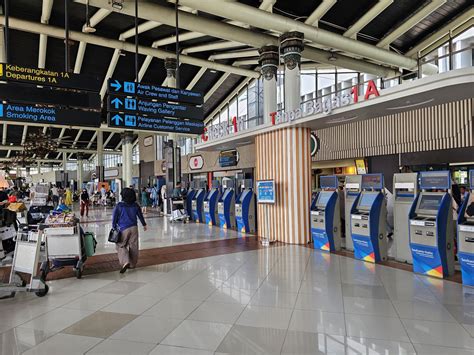 Connexions et terminaux à l'aéroport de Jakarta Soekarno Hatta CGK