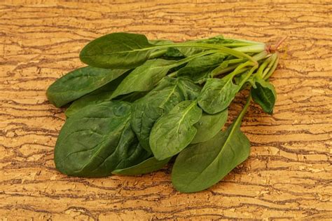 Premium Photo Fresh Green Spinach Leaves Heap