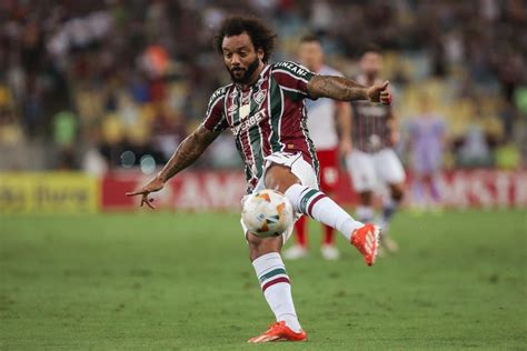 Marcelo Agradece Torcida Do Fluminense Por Apoio O Jogo Inteiro Na