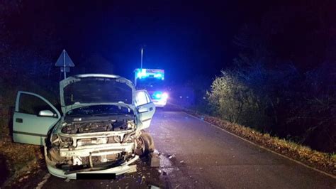 Drei Verletzte Nach Verkehrsunfall Freiwillige Feuerwehr Der