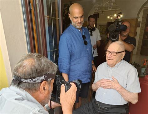 Oliviero Toscani Fotografa I Centenari Della Blue Zone Sarda