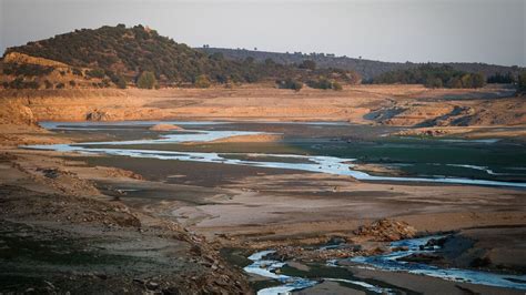 Eau potable la pénurie menace les Pyrénées Orientales Le Parisien