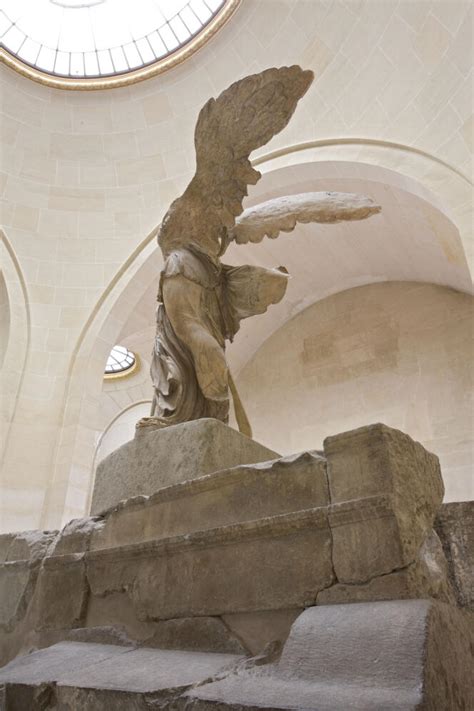 Patrimoine La Victoire De Samothrace Part En Restauration