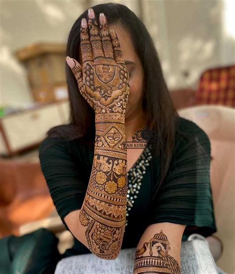 12 Best Backhand Mehndi Designs For Brides