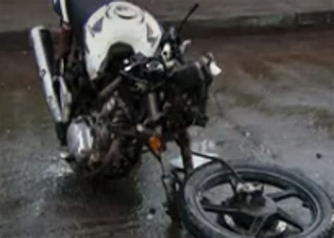 Tr Gico Choque En Cerro Navia Accidente Entre Motocicleta Y Autom Vil