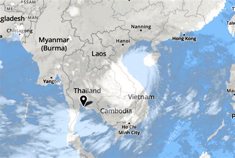 UPDATE - Typhoon 'Doksuri' about to hit Vietnam's coast | Phuket Gazette