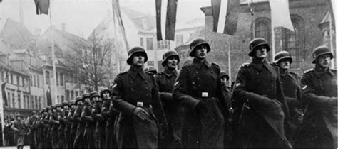 Lowering The Flag: The Fall of The Soviet Union - The Global Report