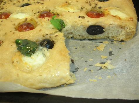 Nuvola Glacé Mary Focaccia con tomatitos Cherry y mozarella de Búfala